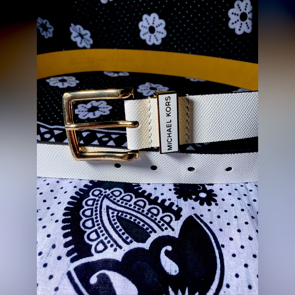 Pearl white Michael Kors belt NWT